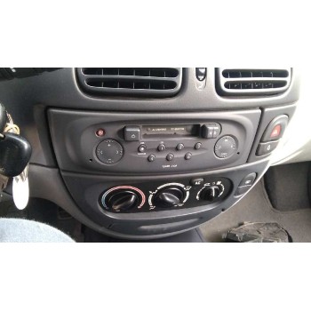 renault megane i fase 2 berlina (ba0) del año 2001