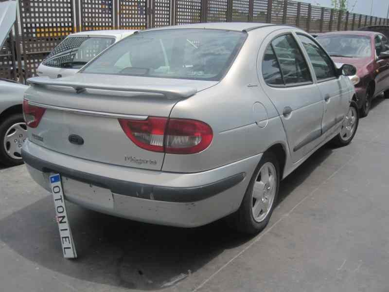 renault megane i fase 2 classic (la..) del año 2000