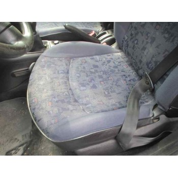 peugeot 206 berlina del año 2001