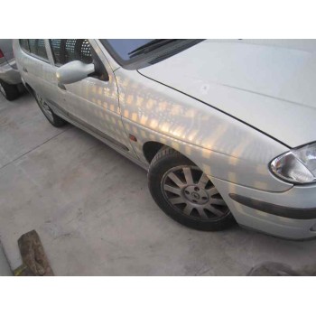 renault megane i fase 2 berlina (ba0) del año 2000