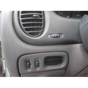 renault megane i fase 2 classic (la..) del año 2000