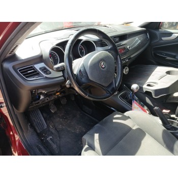 alfa romeo giulietta (940_) del año 2013