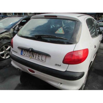 peugeot 206 berlina del año 2001