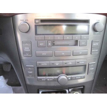 toyota avensis berlina (t25) del año 2004