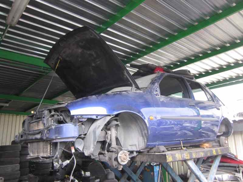 ford fiesta berlina del año 1999