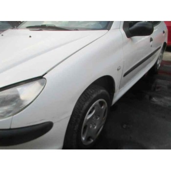 peugeot 206 berlina del año 2001