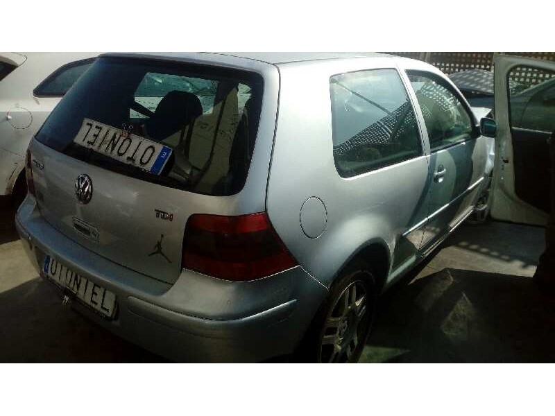 volkswagen golf iv berlina (1j1) del año 2001