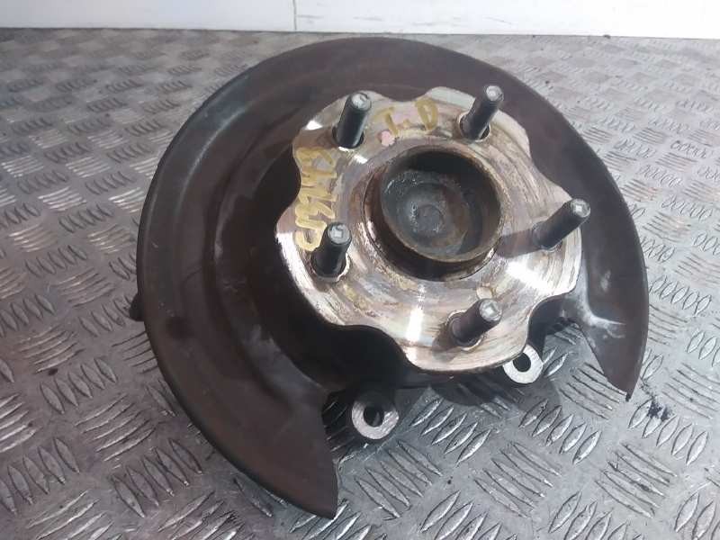 Recambio de mangueta trasera derecha para toyota auris hybrid active referencia OEM IAM   