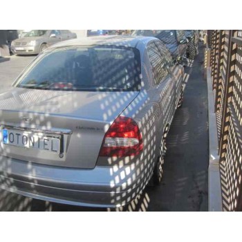 daewoo nubira berlina del año 2000