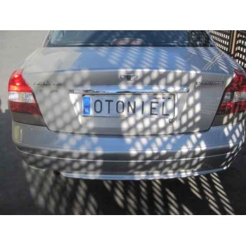 daewoo nubira berlina del año 2000