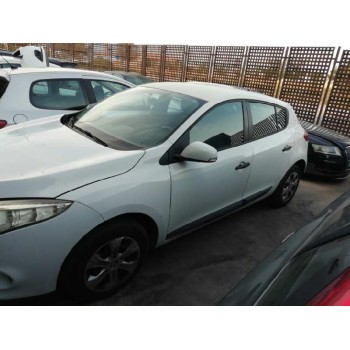 renault megane iii berlina 5 p del año 2010