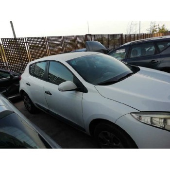 renault megane iii berlina 5 p del año 2010