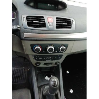 renault megane iii berlina 5 p del año 2010