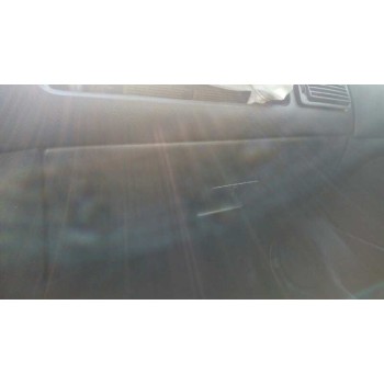 volkswagen golf iv berlina (1j1) del año 2001