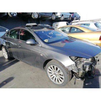 opel insignia berlina del año 2010