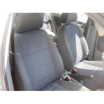 skoda octavia berlina (1u2) del año 2000