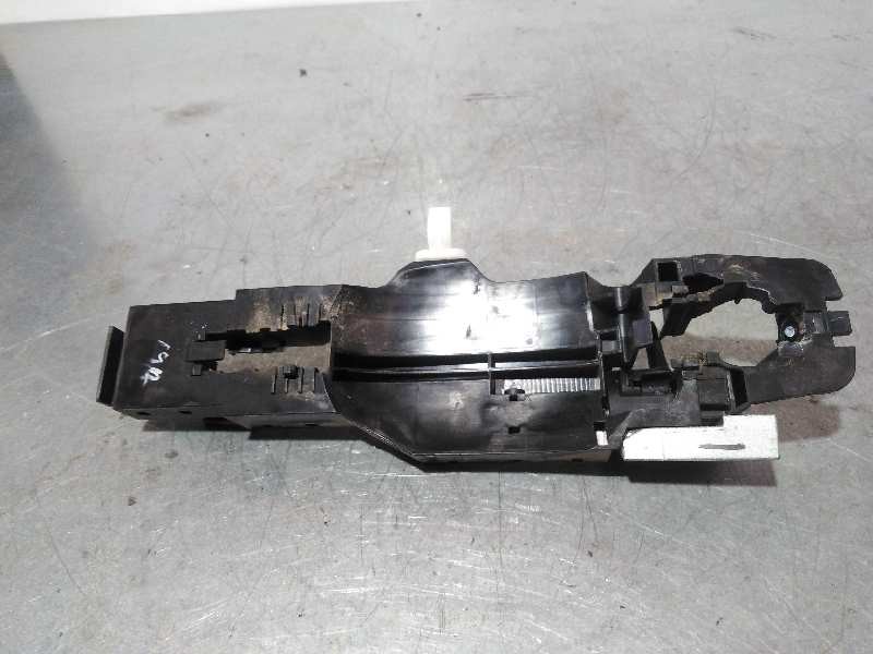 Recambio de maneta exterior delantera derecha para nissan note acenta referencia OEM IAM S/R PARTE INTERIOR 