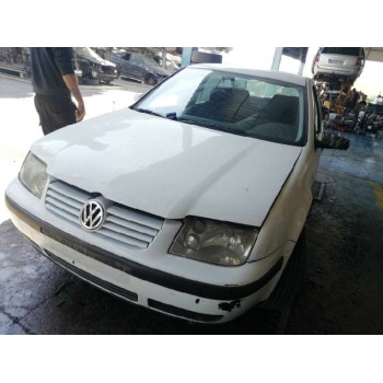 volkswagen bora berlina (1j2) del año 2002