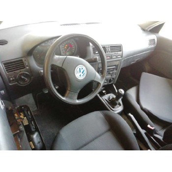 volkswagen bora berlina (1j2) del año 2002