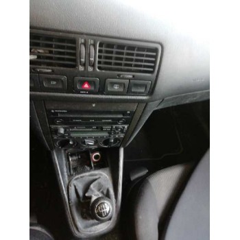 volkswagen bora berlina (1j2) del año 2002