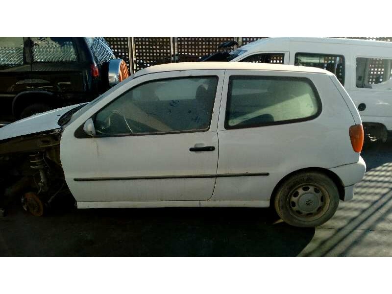 volkswagen polo berlina (6n1) del año 1996