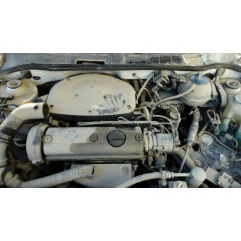 volkswagen polo berlina (6n1) del año 1996