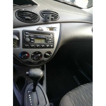 ford focus berlina (cak) del año 2003
