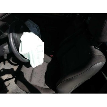 peugeot 106 (s2) del año 2001