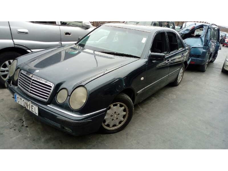 MERCEDES-BENZ CLASE E (W210) BERLINA DIESEL