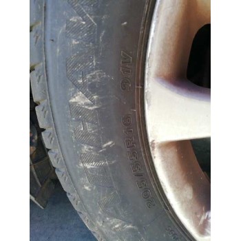 toyota auris del año 2016