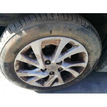 toyota auris del año 2016