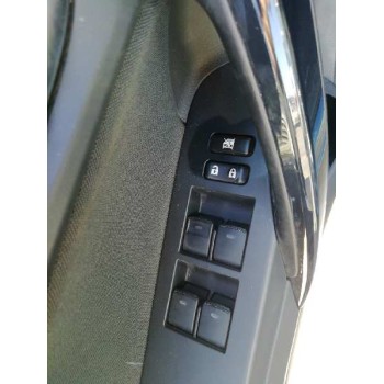 toyota auris del año 2016