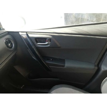 toyota auris del año 2016