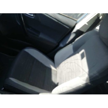 toyota auris del año 2016