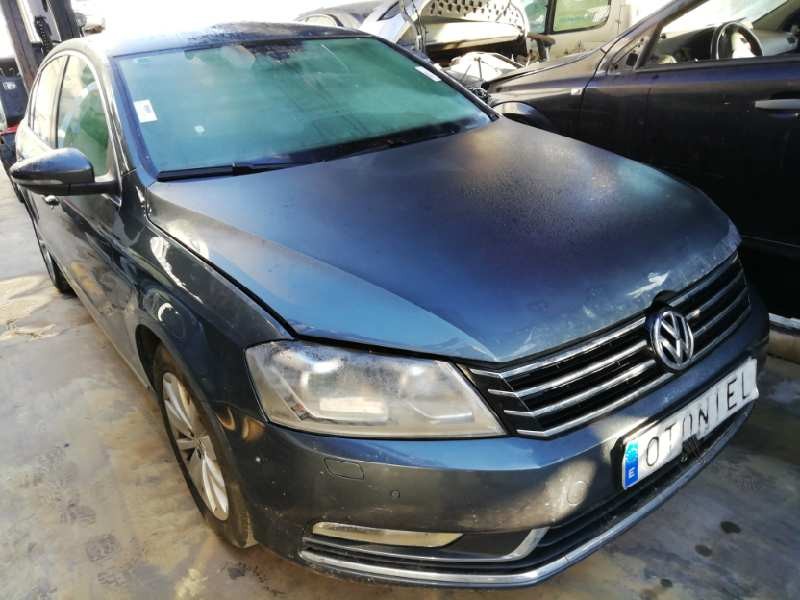 VOLKSWAGEN PASSAT LIM. (362)