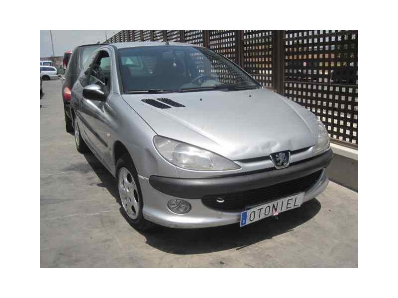 PEUGEOT 206 BERLINA