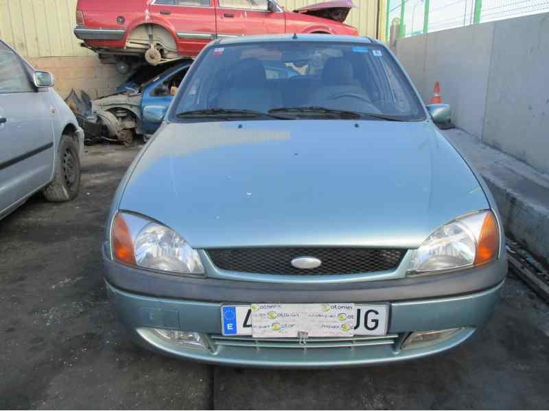 ford fiesta berlina (dx) del año 2001