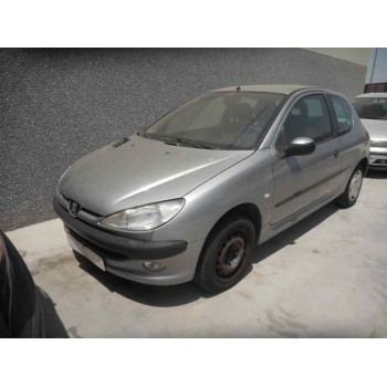 peugeot 206 berlina del año 2002