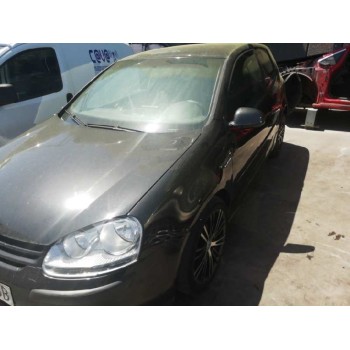 volkswagen golf v berlina (1k1) del año 2004