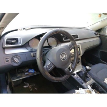 volkswagen passat lim. (362) del año 2011