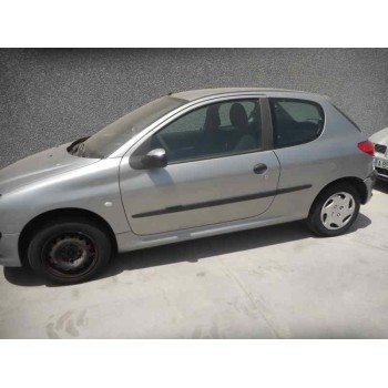 peugeot 206 berlina del año 2002