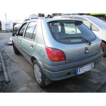 ford fiesta berlina (dx) del año 2001