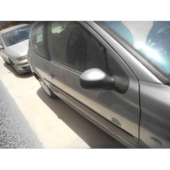 peugeot 206 berlina del año 2002