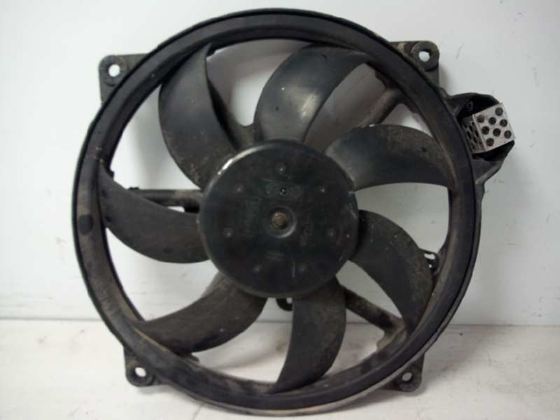 Recambio de electroventilador para renault megane iii berlina 5 p bose edition referencia OEM IAM 214810898R M155548A 