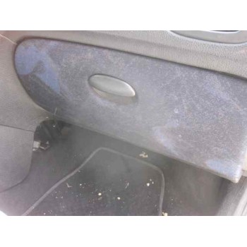 peugeot 206 berlina del año 2000