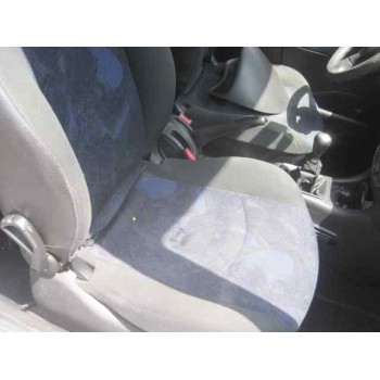 peugeot 206 berlina del año 2000