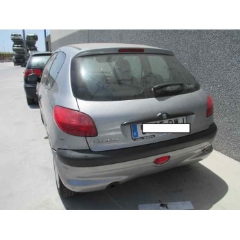 peugeot 206 berlina del año 2002