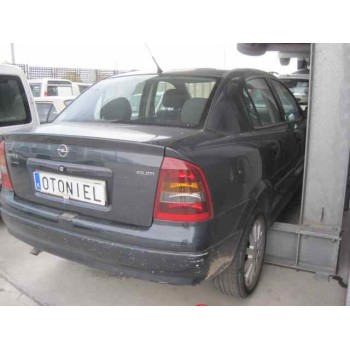 opel astra g berlina del año 2002