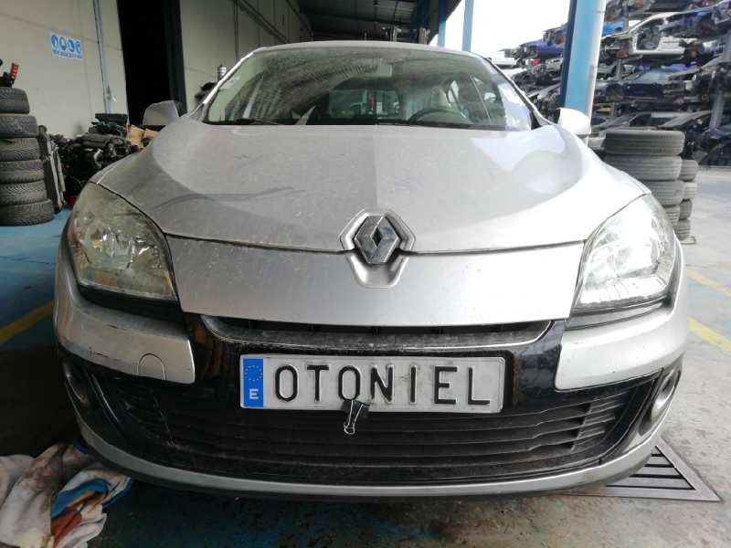 RENAULT MEGANE III BERLINA 5 P