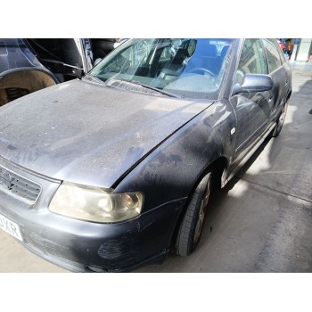 audi a3 (8l1) del año 2000